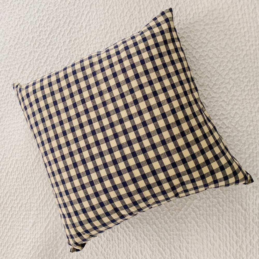 Blue and White Plaid Farmhouse Pillow 🍂